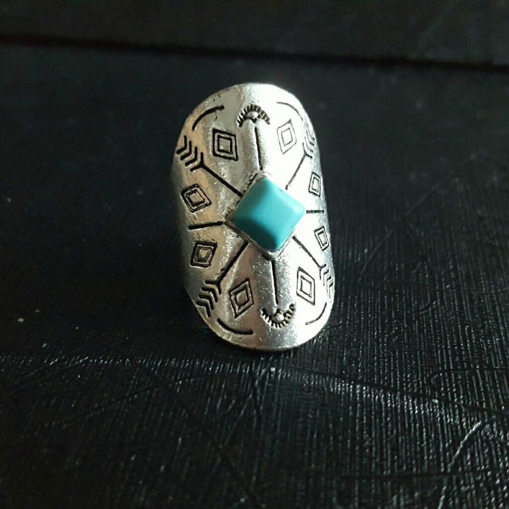 Indian Antique Style Ring - Picture 1 of 4