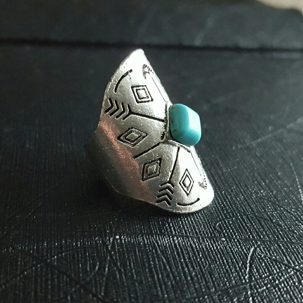 Indian Antique Style Ring - Picture 3 of 4
