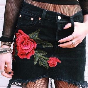 LF embroidered rose skirt