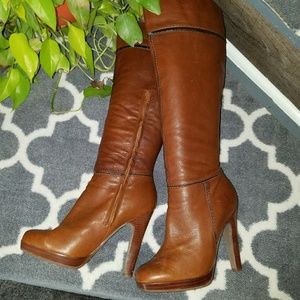 Jessica Simpson Yindley Platform Boots