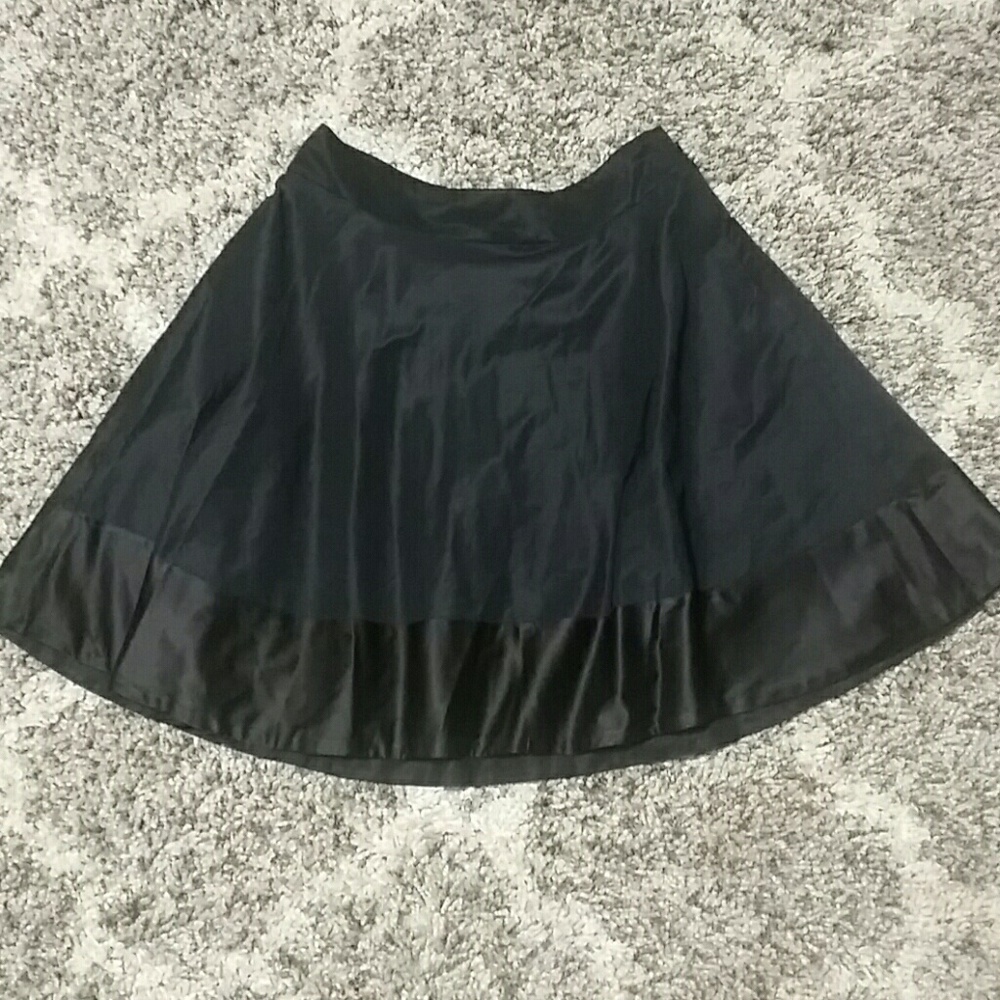 Black skirt
