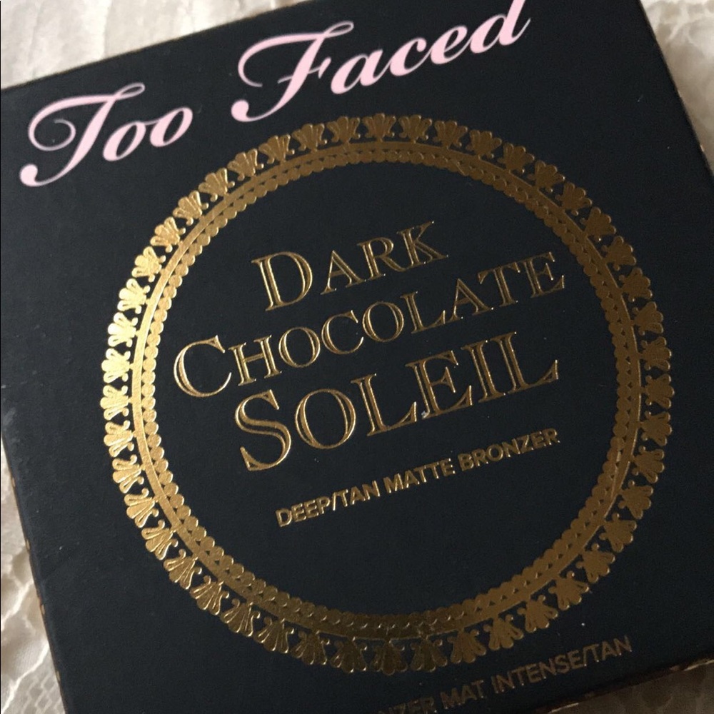 Too Faced Dark Chocolate Soleil Bronzer