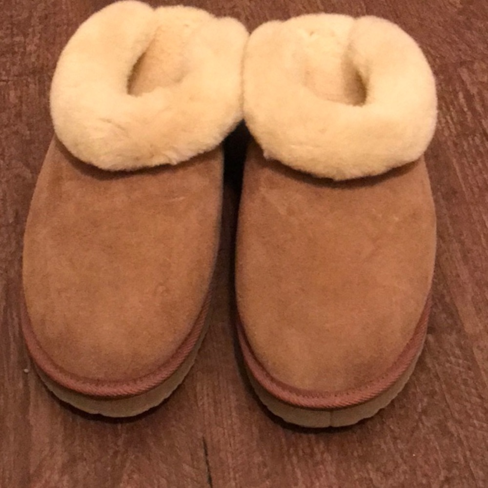 Ugg Coquette Tan Suede Slip On size 9