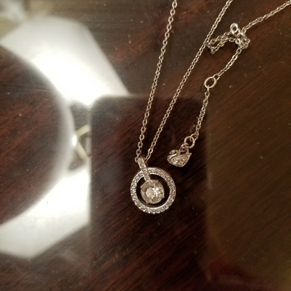 SWAROVSKI CRYSTAL NECKLACE - Picture 4 of 6