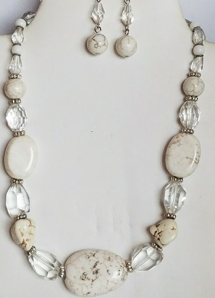 Necklace Set - Picture 3 of 3