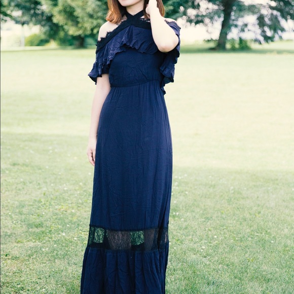 Alice + Olivia Dresses & Skirts - Alice+olivia maxi dress