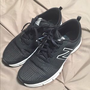 Like new New Balance Tennis Shoes