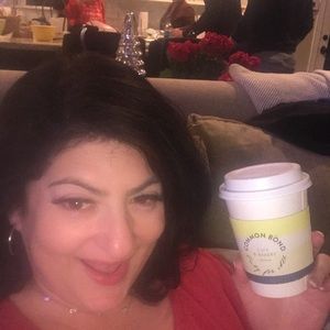 Meet your Posher, Desiree