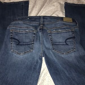 Kickboot American Eagle jeans