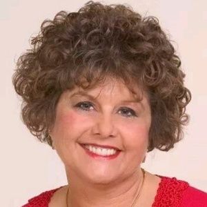 Meet your Posher, Paula