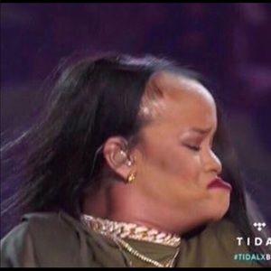 Meet your Posher, Logan