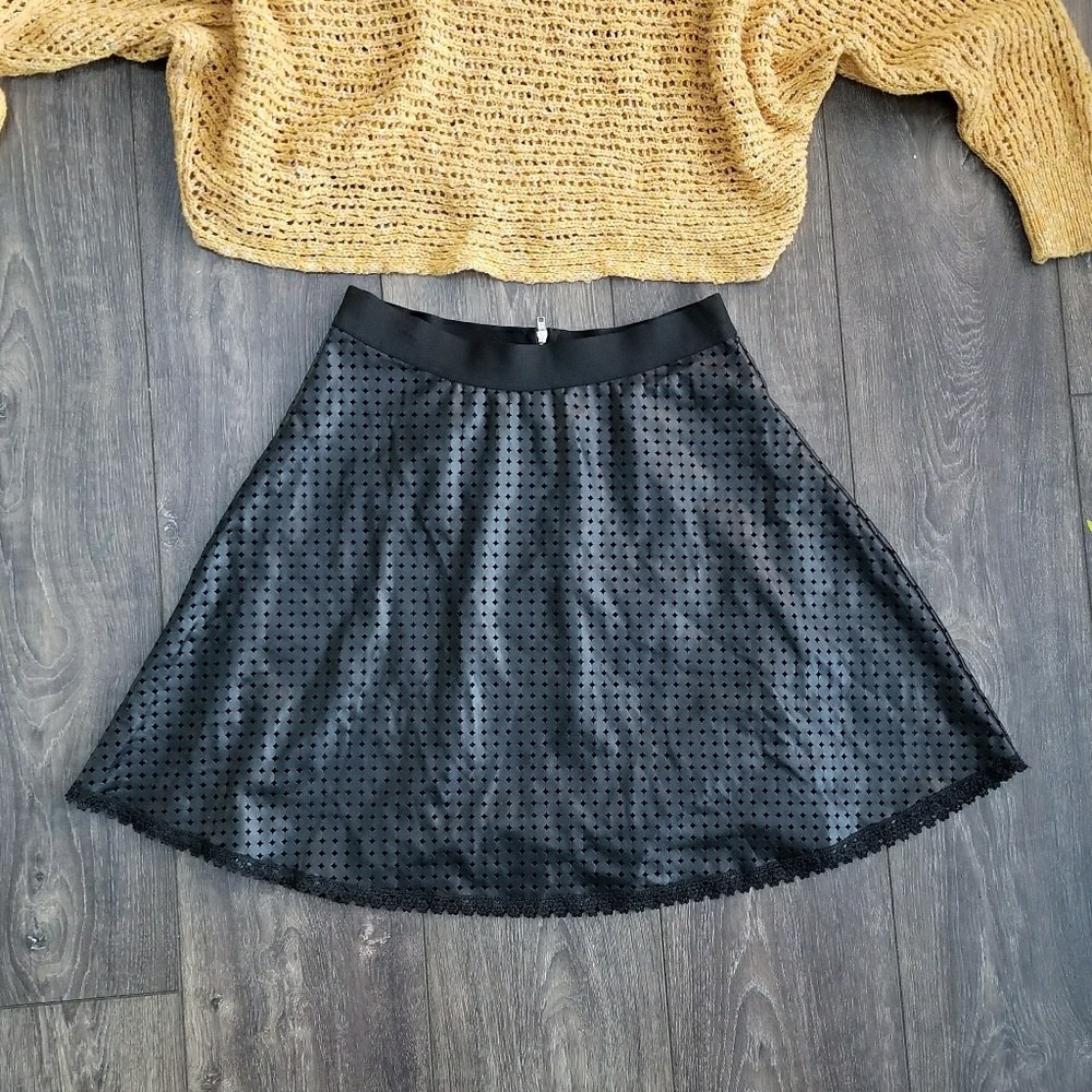 Bellatrix Black Mini Skirt - size M