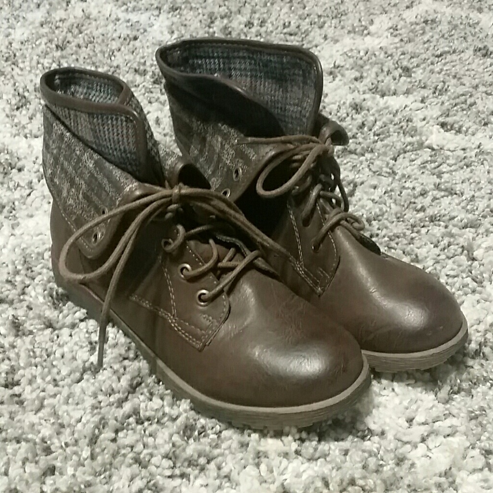 Like New Brown Boots
