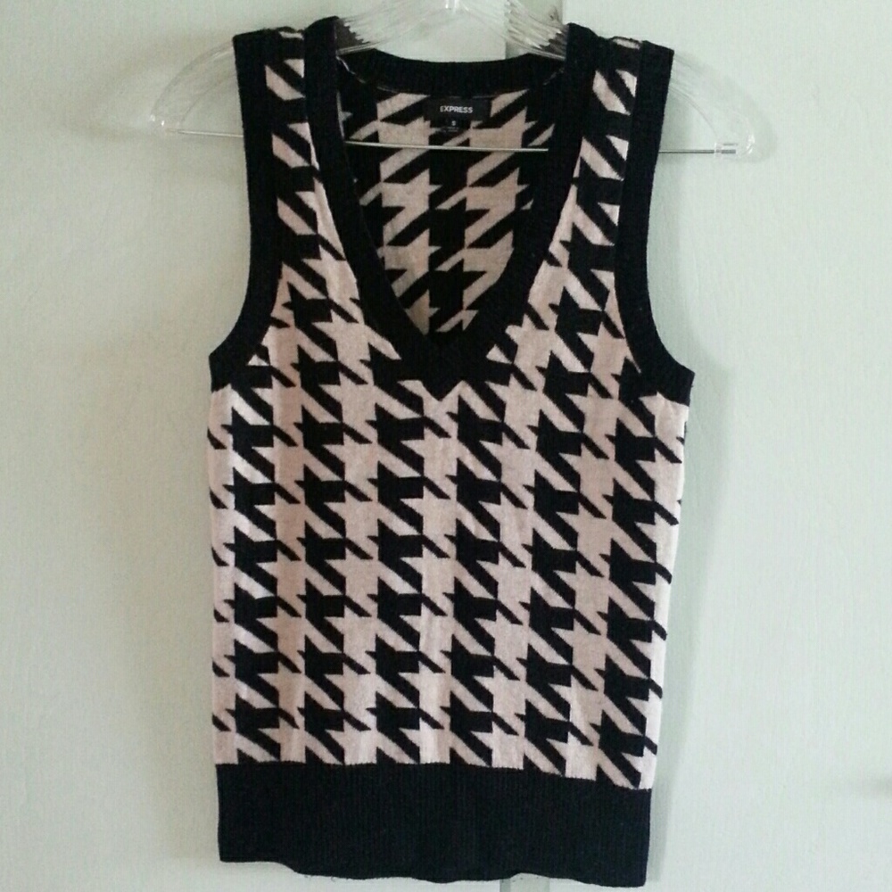 Express Houndstooth Sweater Vest Sleeveless Top