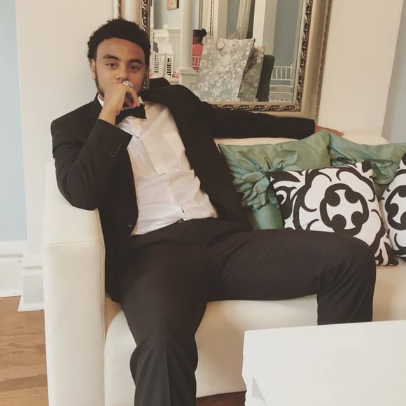 Meet your Posher, Andrew - Picture 1 of 1