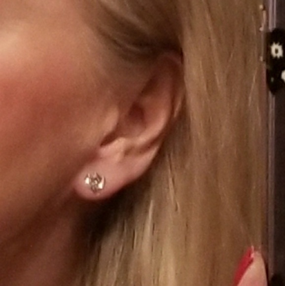 EARRINGS - Picture 4 of 4