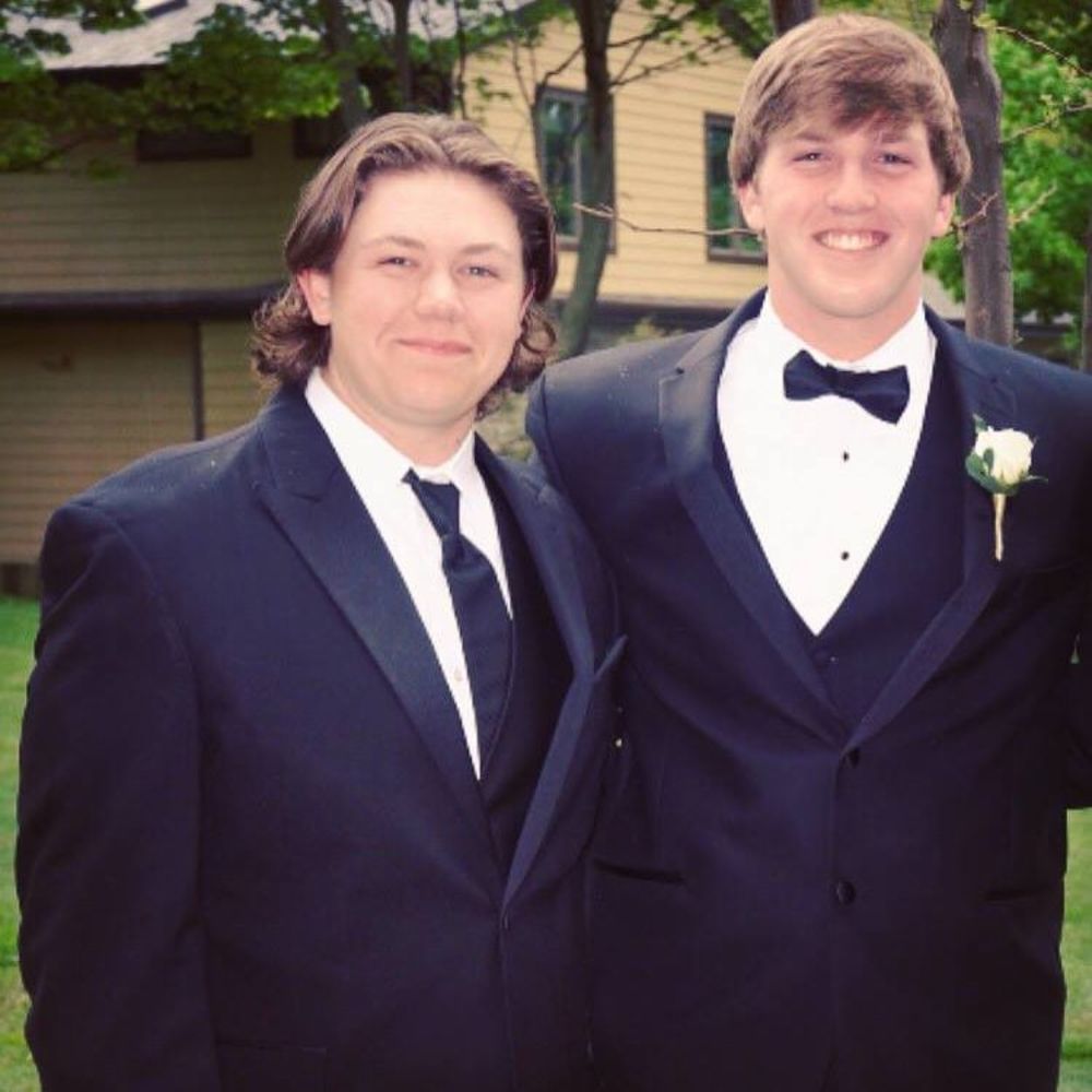 Meet your Posher, Ethan