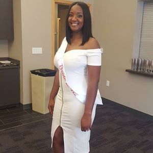 Meet your Posher, Jasmine