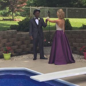 Meet your Posher, Pierre