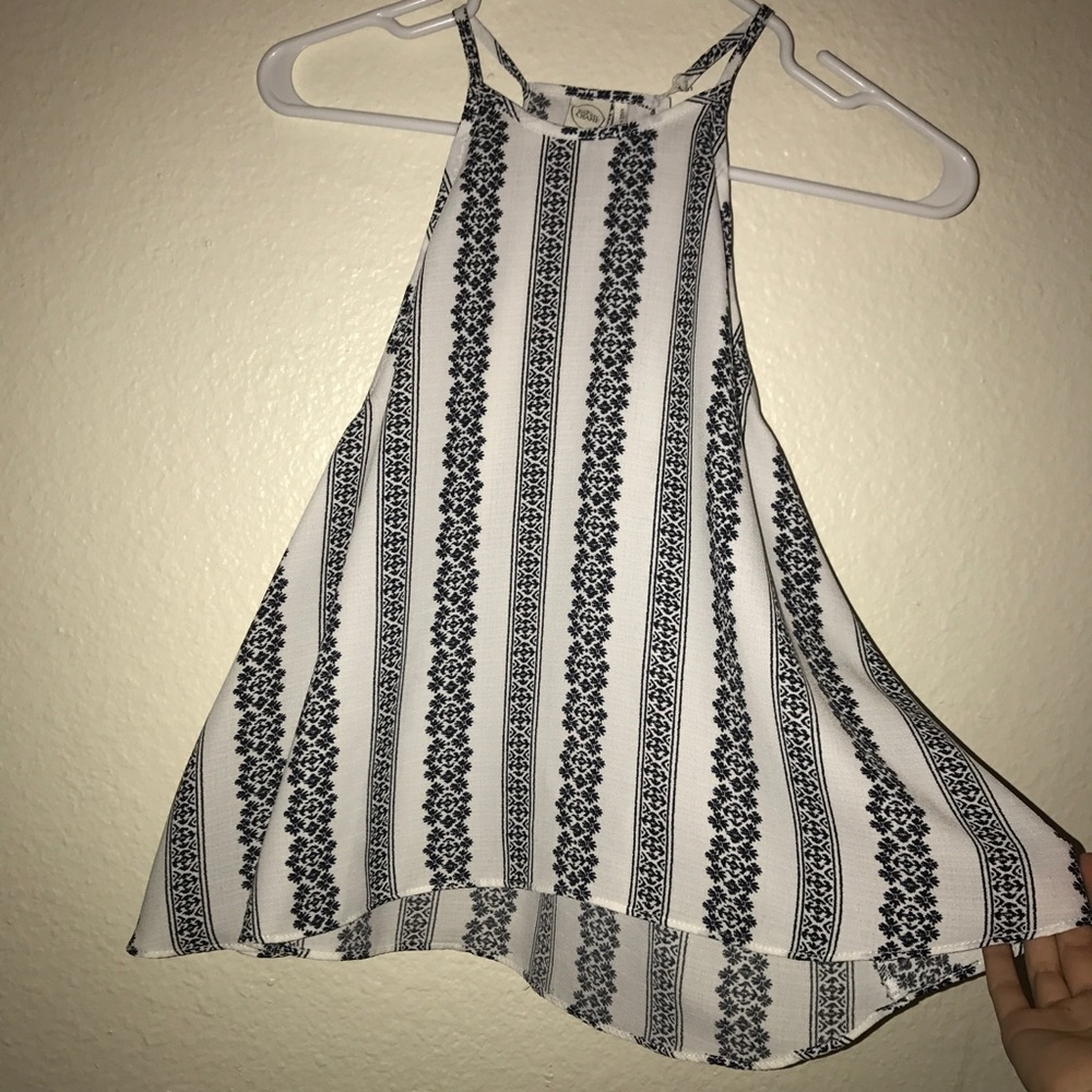 White & black tank top