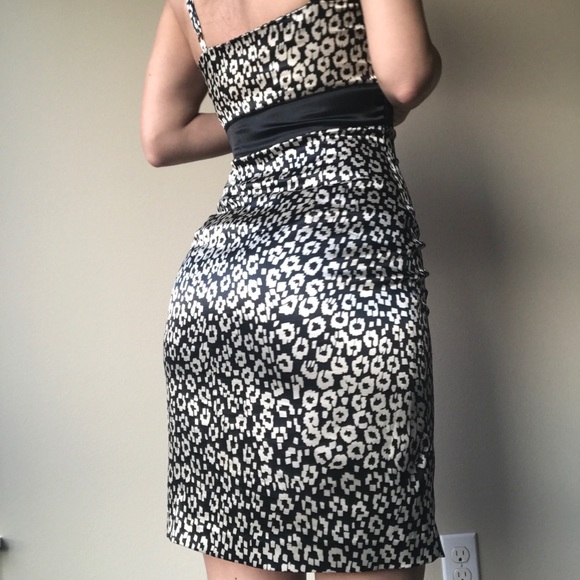 Guess Pin Up style Dress - Picture 7 of 9