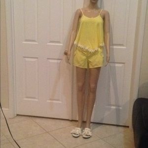 Yellow top+ yellow short