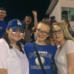 Meet your Posher, Abby