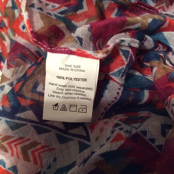 *FREE with bundle!* Aztec pattern infinity scarf - Picture 2 of 2