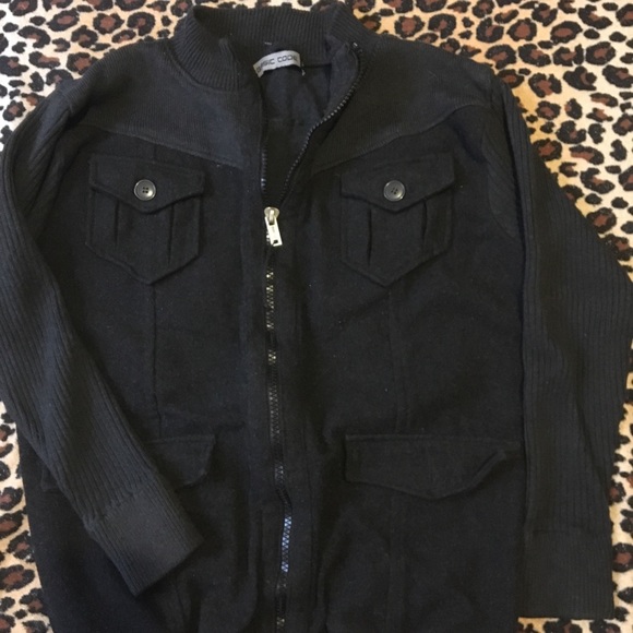 Men’s Jacket - Picture 2 of 3