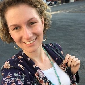 Meet your Posher, Alli