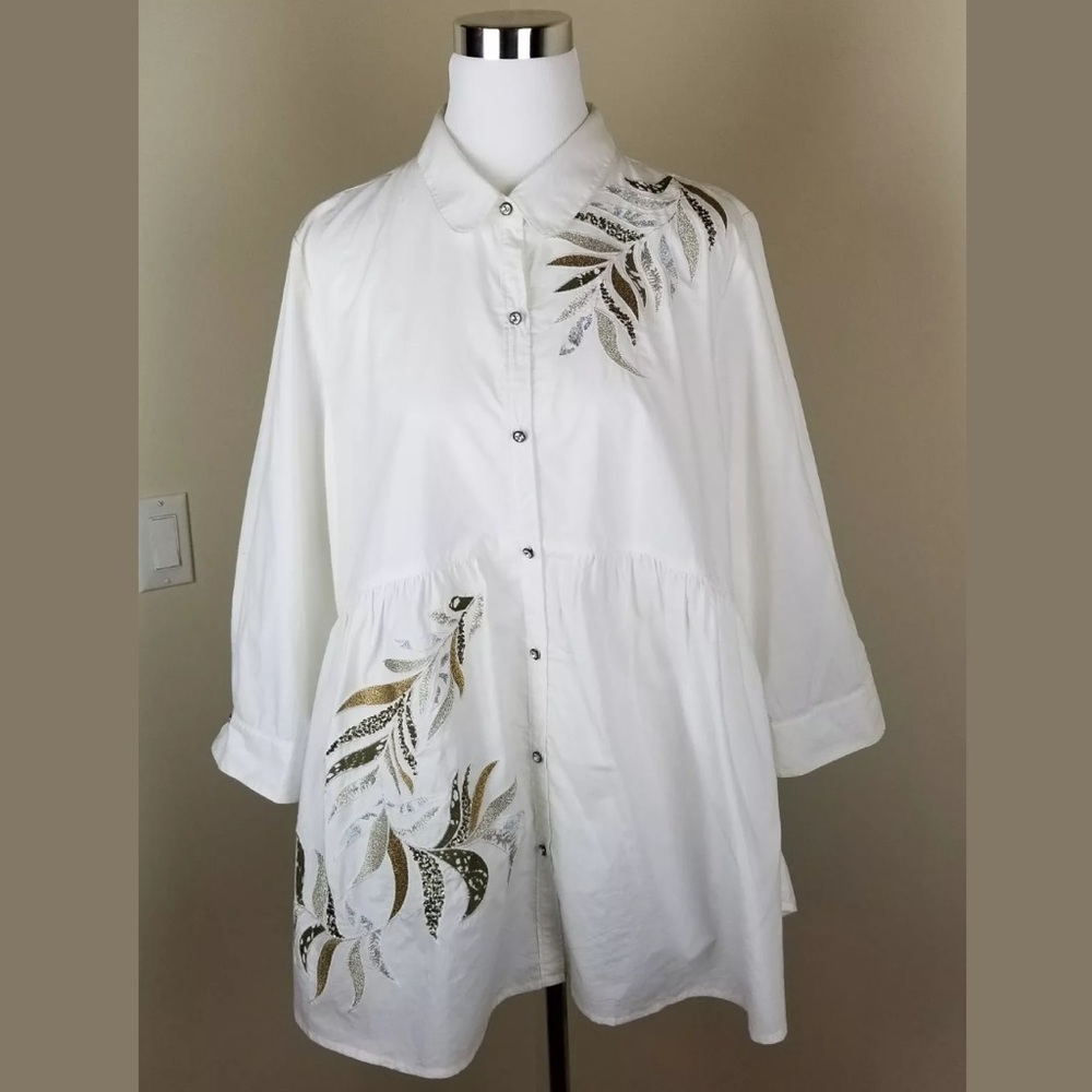 {HOLDING HORSES} Embellished Button Down Tunic