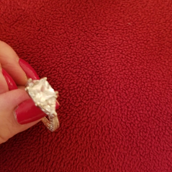 SIMULATED DIAMOND RING - Picture 2 of 4