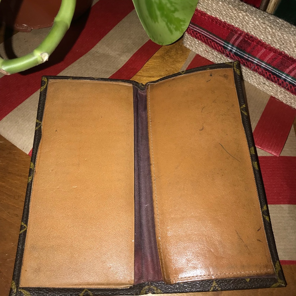Vintage RARE Louis Vuitton checkbook cover