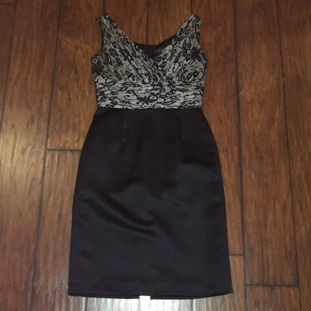 Tahari dress size 4