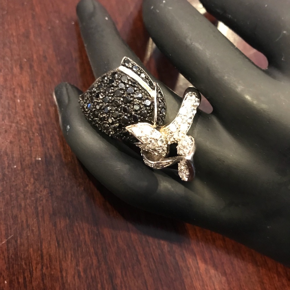 Sterling silver ring.  Diamonique collection.