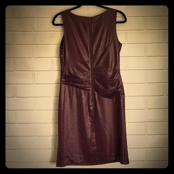 NEW Vince Camuto Asymmetrical  Sheath dress, wine - Picture 3 of 4