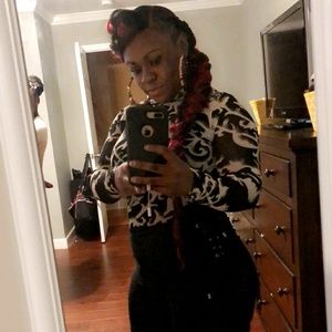 Meet your Posher, Alexus