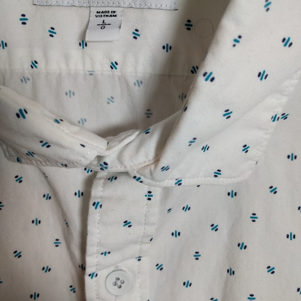 Large casual dress that reminds me of famous cup