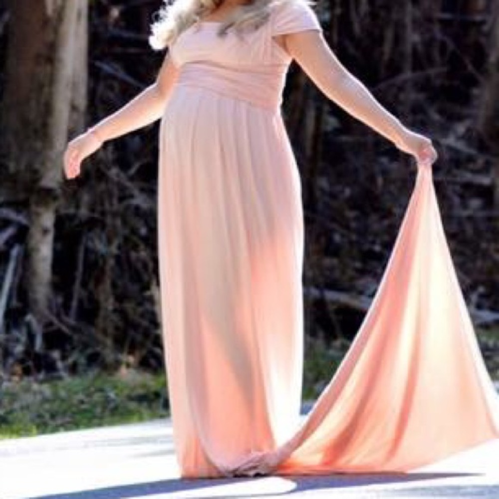 Sew Trendy Accessories maternity shoot dress