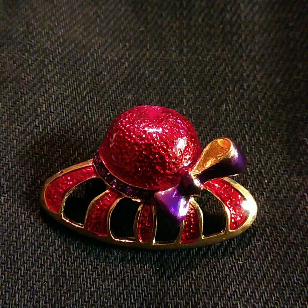 💥💥 LAST CALL💥💥CUTE BROOCH