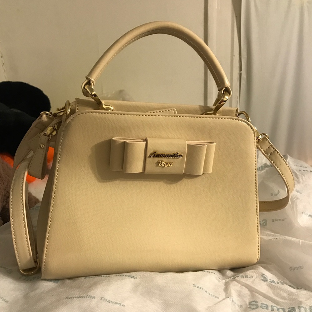 Samantha Thavasa Patent White Satchel