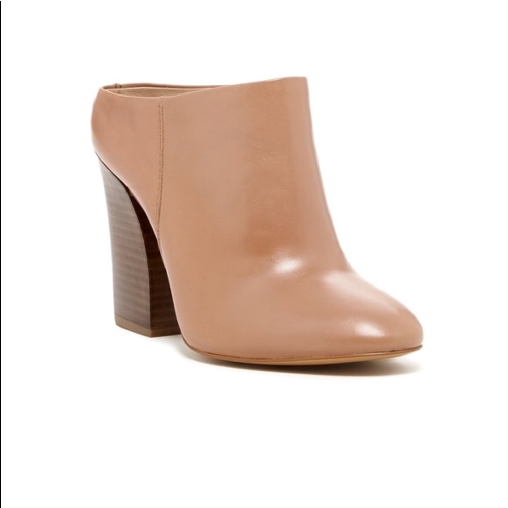 Cognac Leather Closed Toe Classic Mules - Picture 5 of 8