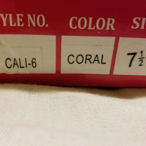 DbDb Fashions Sandal - Picture 3 of 4