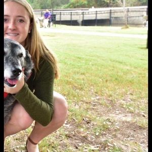 Meet your Posher, Abby