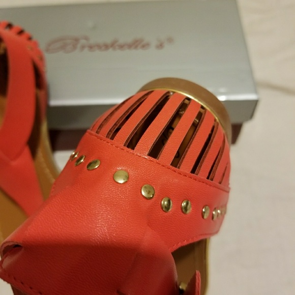 Breckelle Grapefruit Color Sandals - Picture 2 of 5