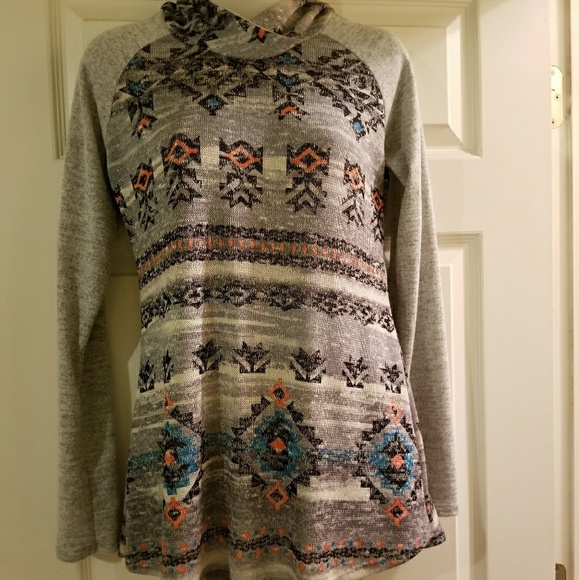NWOT Hershe Aztec Hooded Sweater - Picture 1 of 5