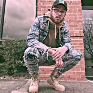 Meet your Posher, Daniel