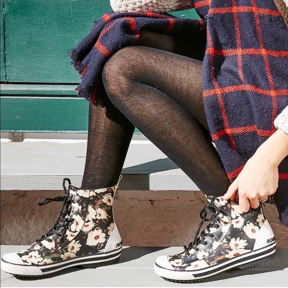 NIB High Top Floral Rain Sneaker Boots - Picture 2 of 8