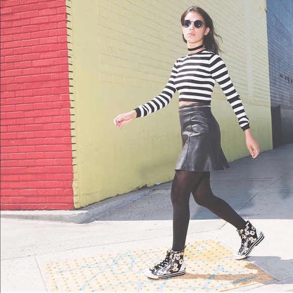 NIB High Top Floral Rain Sneaker Boots - Picture 5 of 8