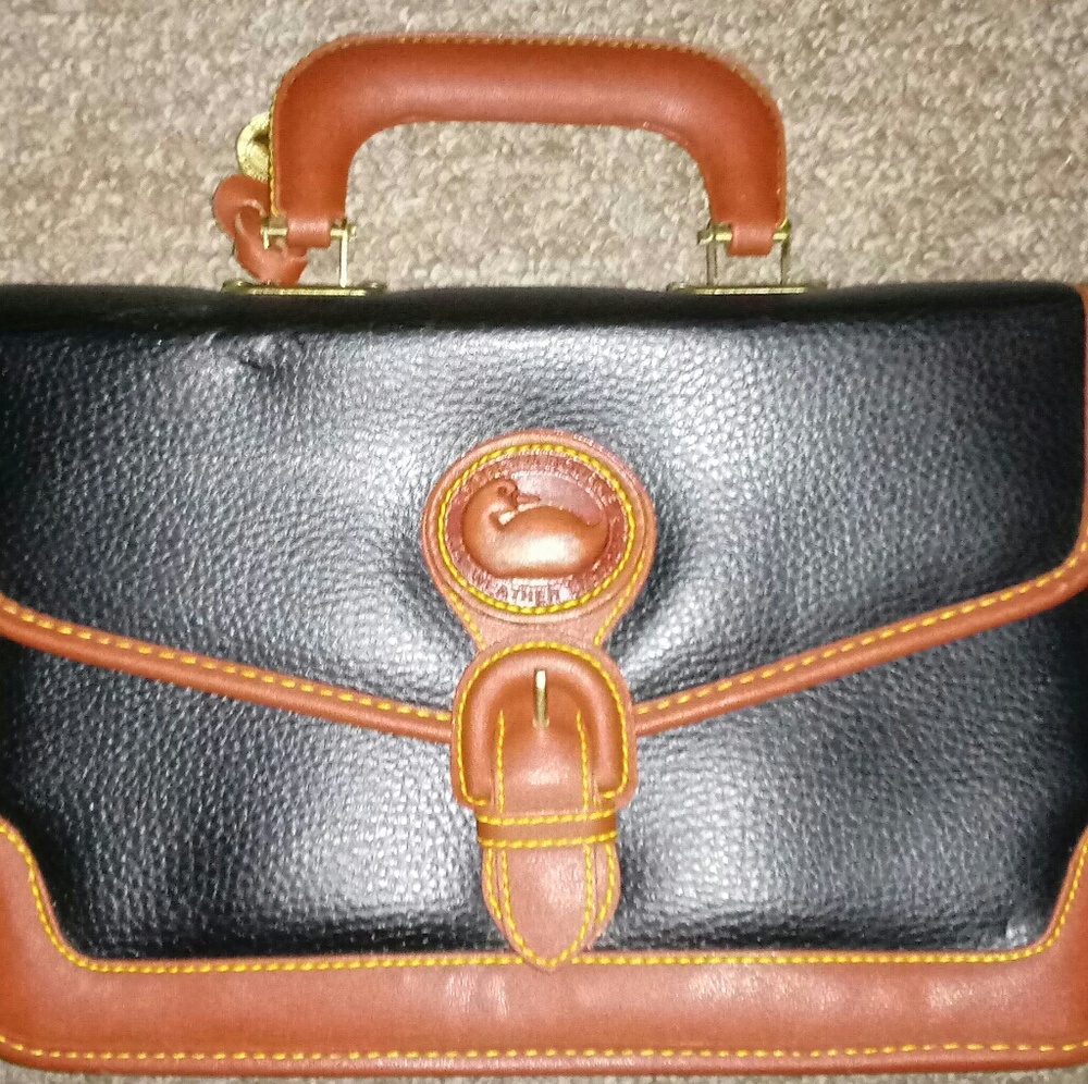 Dooney & Bourke